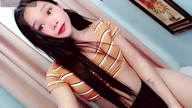 amomentoflust69 online show from June 17, 2026, 10:36 am