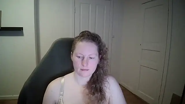 Girlnina-1995 online show from February 28, 2025, 12:09 pm