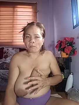 hotbabes163 online show from September 22, 2025, 6:30 am