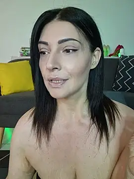 AryaSummersReal online show from June 25, 2026, 7:24 am
