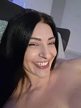 AryaSummersReal online show from July 6, 2026, 3:03 pm