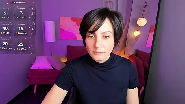 LorenDaze online show from June 16, 2026, 2:06 pm