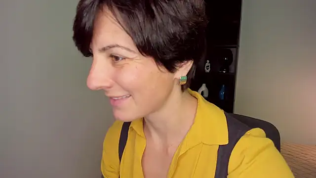 LorenDaze online show from October 28, 2025, 2:38 pm