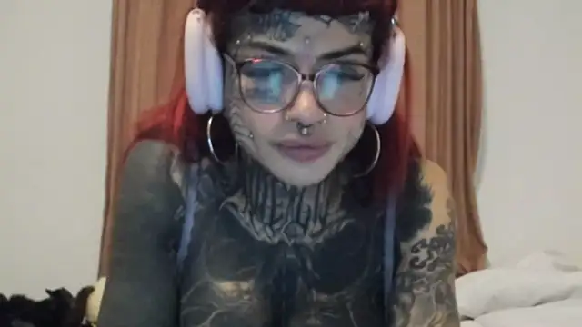 tamarapervert online show from October 8, 2025, 8:53 pm