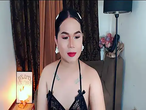 ELLIZABETHFORCUMXX online show from June 18, 2026, 9:47 am