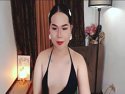 ELLIZABETHFORCUMXX online show from June 17, 2026, 10:08 pm