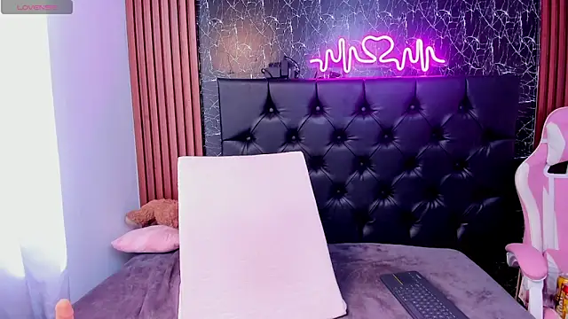 Tamara-evans online show from February 7, 2025, 7:27 pm