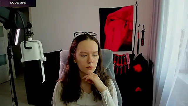 DivineBite online show from May 9, 2026, 3:04 pm