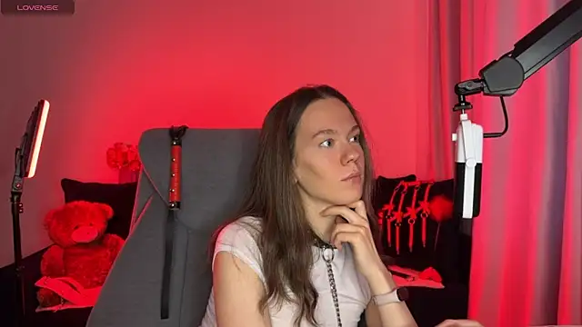 DivineBite online show from September 23, 2025, 1:40 pm