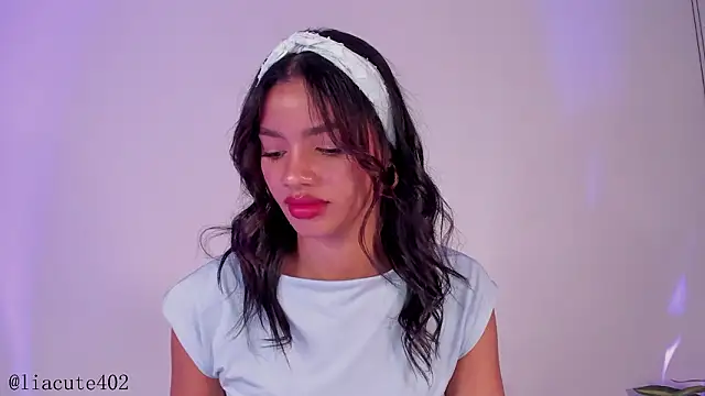 liagirl cute online show from February 23, 2026, 4:25 am