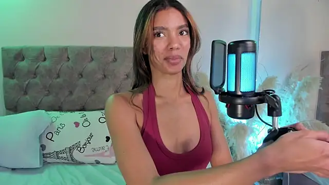 Snapshot of liagirl_cute chatting on February 4, 2026, 3:12 am liagirl cute online show from February 4, 2026, 3:12 am