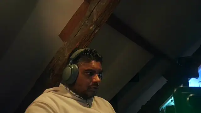 Snapshot of Bandusrilankasexymen chatting on October 10, 2025, 10:43 pm Bandusrilankasexymen online show from October 10, 2025, 10:43 pm