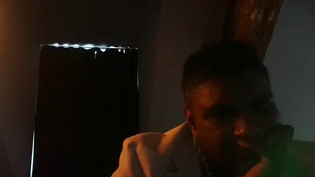 Snapshot of Bandusrilankasexymen chatting on January 11, 2026, 12:45 pm Bandusrilankasexymen online show from January 11, 2026, 12:45 pm