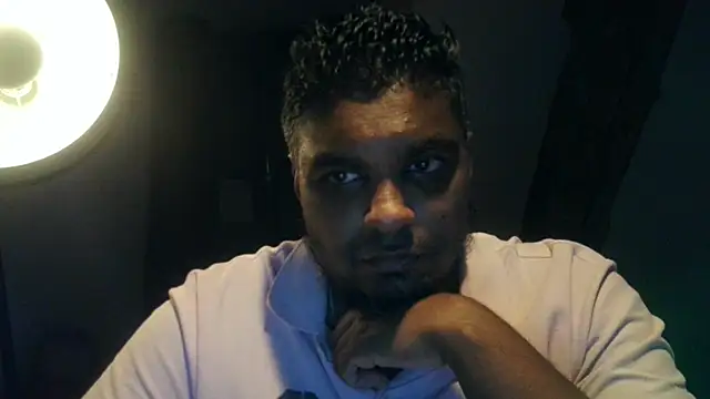 Snapshot of Bandusrilankasexymen chatting on December 16, 2024, 9:20 pm Bandusrilankasexymen online show from December 16, 2024, 9:20 pm