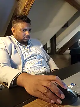 Snapshot of Bandusrilankasexymen chatting on February 20, 2026, 8:11 pm Bandusrilankasexymen online show from February 20, 2026, 8:11 pm