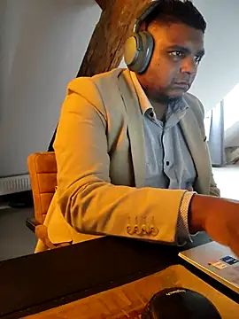 Snapshot of Bandusrilankasexymen chatting on February 9, 2026, 10:35 am Bandusrilankasexymen online show from February 9, 2026, 10:35 am