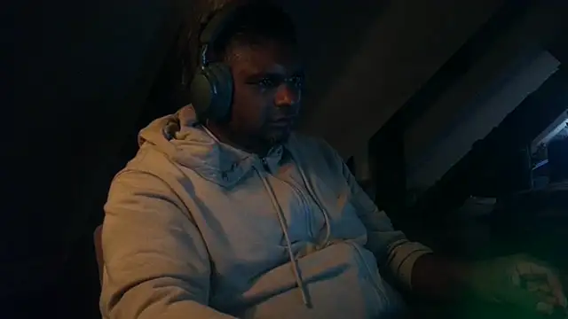 Snapshot of Bandusrilankasexymen chatting on September 26, 2025, 9:54 pm Bandusrilankasexymen online show from September 26, 2025, 9:54 pm