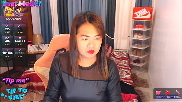 MagnificatMistress online show from December 16, 2025, 8:35 pm