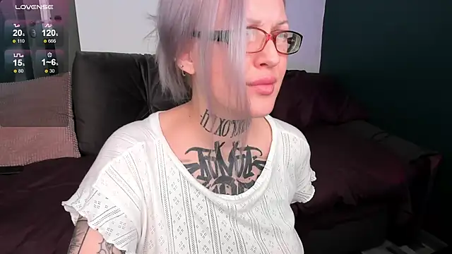 Snapshot of Eurusholmess chatting on February 21, 2026, 11:12 am Eurusholmess online show from February 21, 2026, 11:12 am