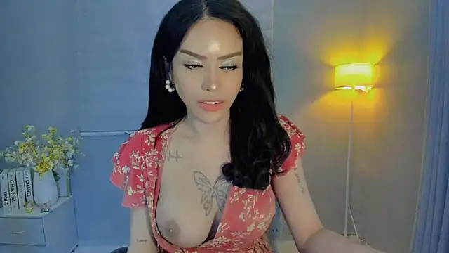 Patricia fox online show from October 15, 2025, 4:26 pm