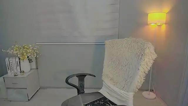 Snapshot of Patricia_fox chatting on July 10, 2026, 5:35 pm Patricia fox online show from July 10, 2026, 5:35 pm