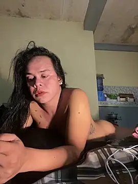 sweetyula online show from April 25, 2026, 6:27 am