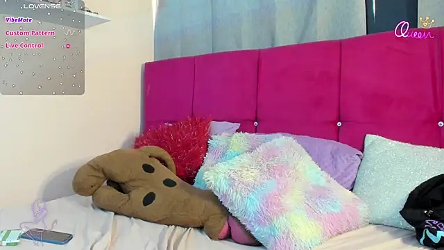 candymills1 online show from May 6, 2026, 3:16 pm