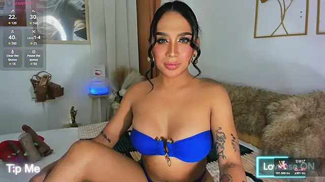 ClassyEllice online show from November 5, 2025, 7:50 pm