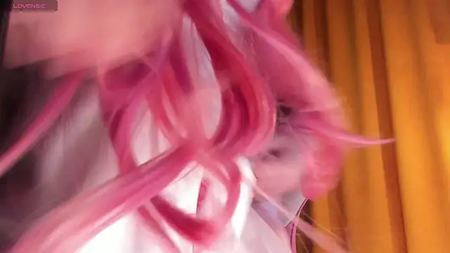 SueNiceeeee online show from January 7, 2026, 3:33 am