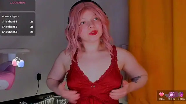 SueNiceeeee online show from June 11, 2026, 11:57 pm