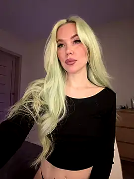 Snapshot of xDinnax chatting on September 26, 2025, 3:52 pm xDinnax online show from September 26, 2025, 3:52 pm