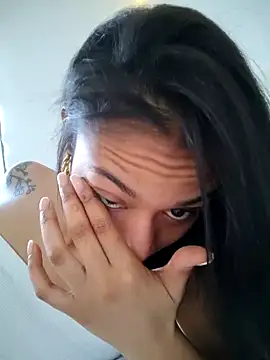 Leaberry online show from September 17, 2025, 2:41 pm