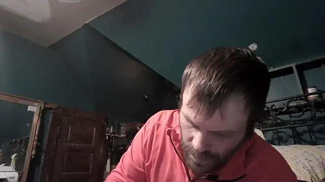 Snapshot of charactrzero chatting on February 16, 2026, 4:44 am charactrzero online show from February 16, 2026, 4:44 am