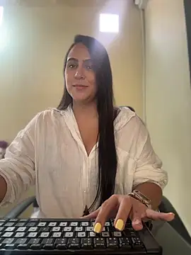 kendall 52 online show from May 26, 2026, 3:43 pm