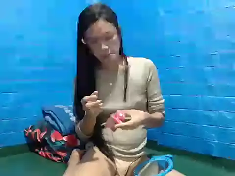 Snapshot of Sexyladyboybigcockxx chatting on December 18, 2025, 4:22 pm Sexyladyboybigcockxx online show from December 18, 2025, 4:22 pm