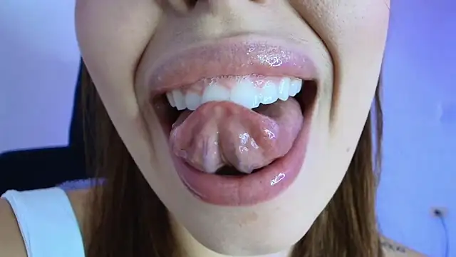 Snapshot of lisbet21x chatting on February 11, 2026, 8:20 pm lisbet21x online show from February 11, 2026, 8:20 pm