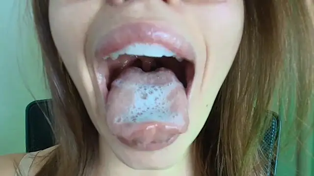 Snapshot of lisbet21x chatting on March 15, 2026, 7:43 pm lisbet21x online show from March 15, 2026, 7:43 pm