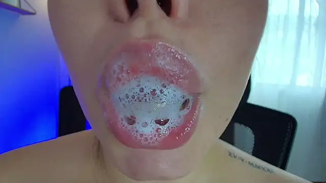 lisbet21x online show from February 24, 2025, 10:03 pm