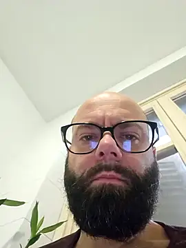 Dolceporco19 online show from December 15, 2024, 9:35 am