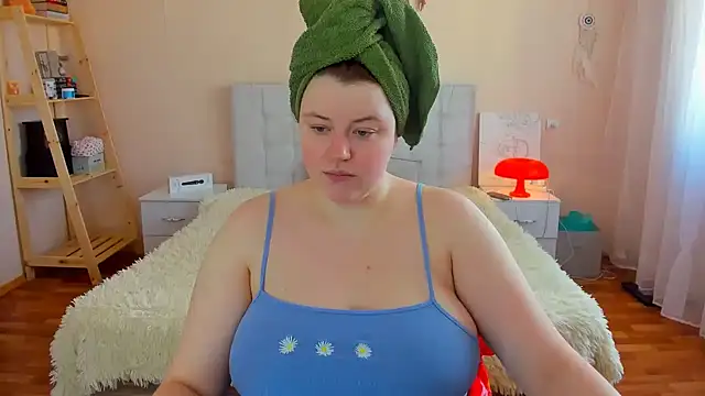 PolinaSalvatore online show from March 7, 2025, 12:45 pm