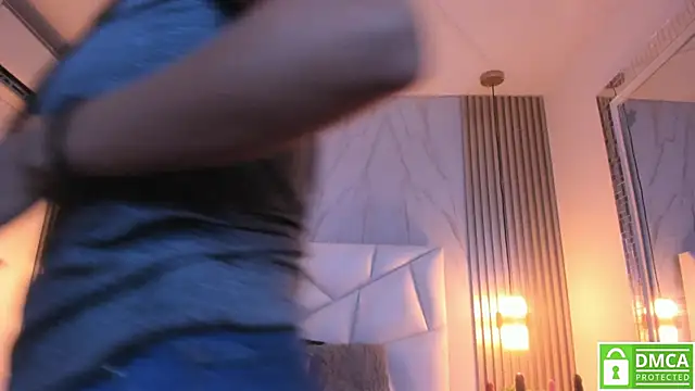 cinthya11 online show from February 5, 2025, 7:10 pm