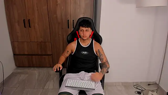 Jake simons online show from September 24, 2025, 9:27 am