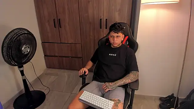 Jake simons online show from May 27, 2026, 11:12 pm