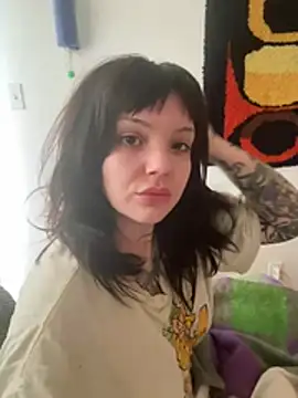 Snapshot of SweetMaisie chatting on March 6, 2026, 6:03 pm SweetMaisie online show from March 6, 2026, 6:03 pm