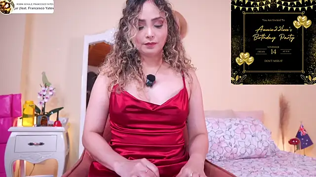 annie22love online show from November 13, 2025, 10:02 pm