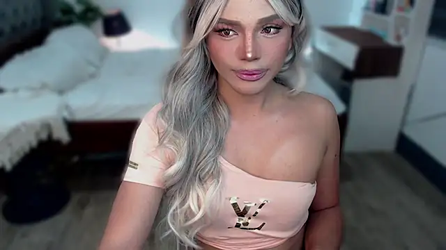 Snapshot of liaa_lurrecams chatting on November 23, 2025, 12:37 pm liaa lurrecams online show from November 23, 2025, 12:37 pm