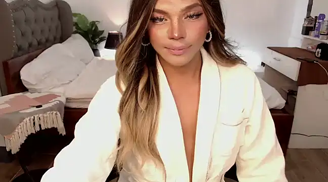 Snapshot of liaa_lurrecams chatting on January 24, 2025, 3:45 pm liaa lurrecams online show from January 24, 2025, 3:45 pm