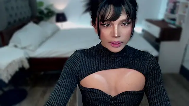 Snapshot of liaa_lurrecams chatting on November 24, 2025, 1:44 pm liaa lurrecams online show from November 24, 2025, 1:44 pm