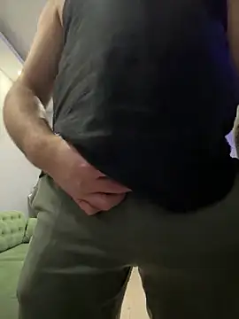 Snapshot of serkan201852 chatting on March 18, 2026, 2:19 pm serkan201852 online show from March 18, 2026, 2:19 pm