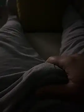 Snapshot of serkan201852 chatting on November 9, 2025, 2:21 pm serkan201852 online show from November 9, 2025, 2:21 pm